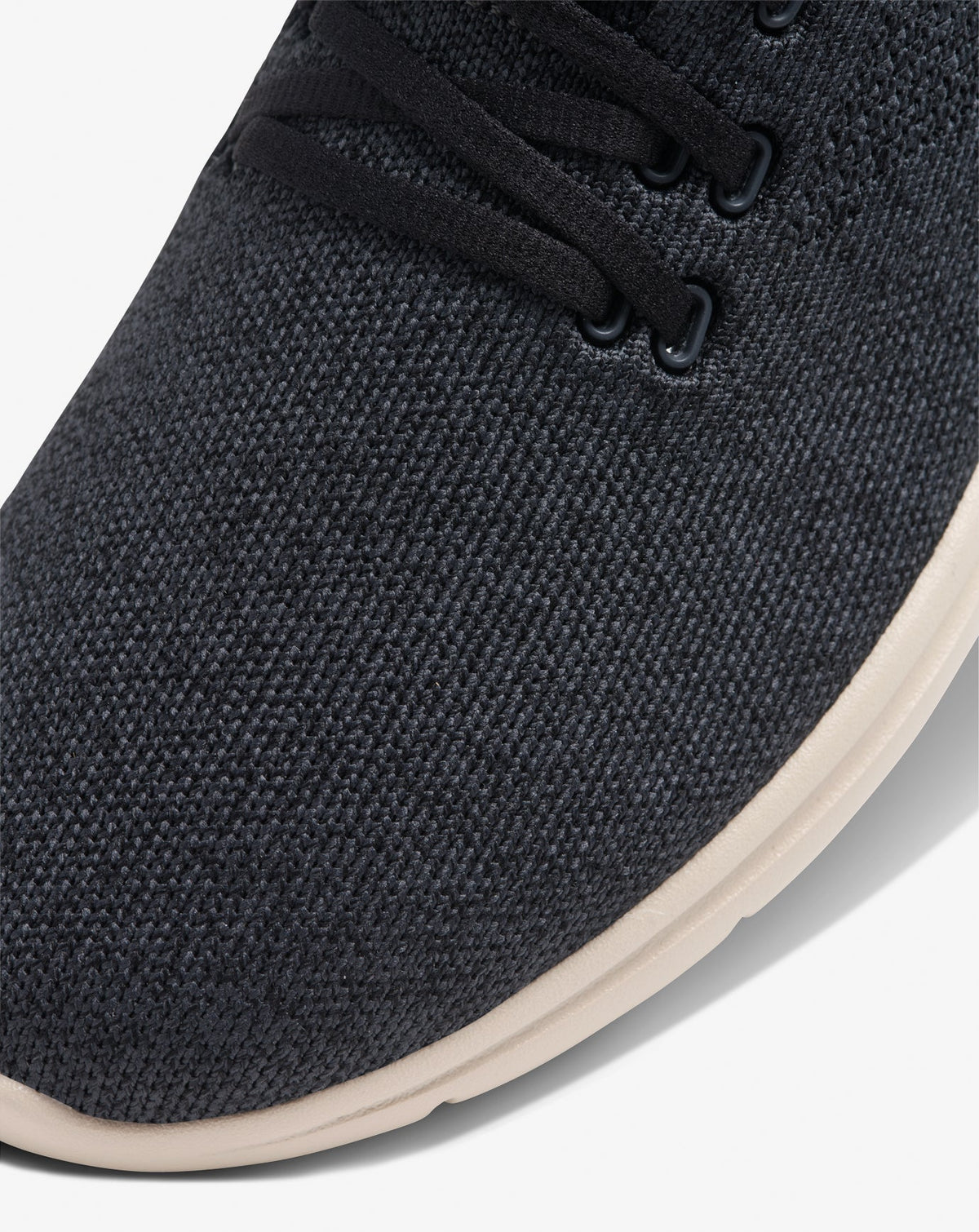 The Daily Lite Shoe Heather Ebony | Travis Mathew Quality