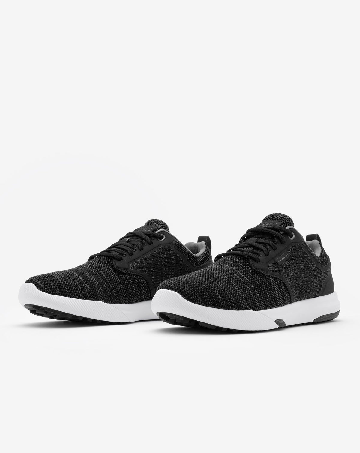 The Daily Pro Hybrid Shoe Black | Travis Mathew Smart Buy