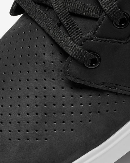 The Modern Chukka Black | Travis Mathew Best Price