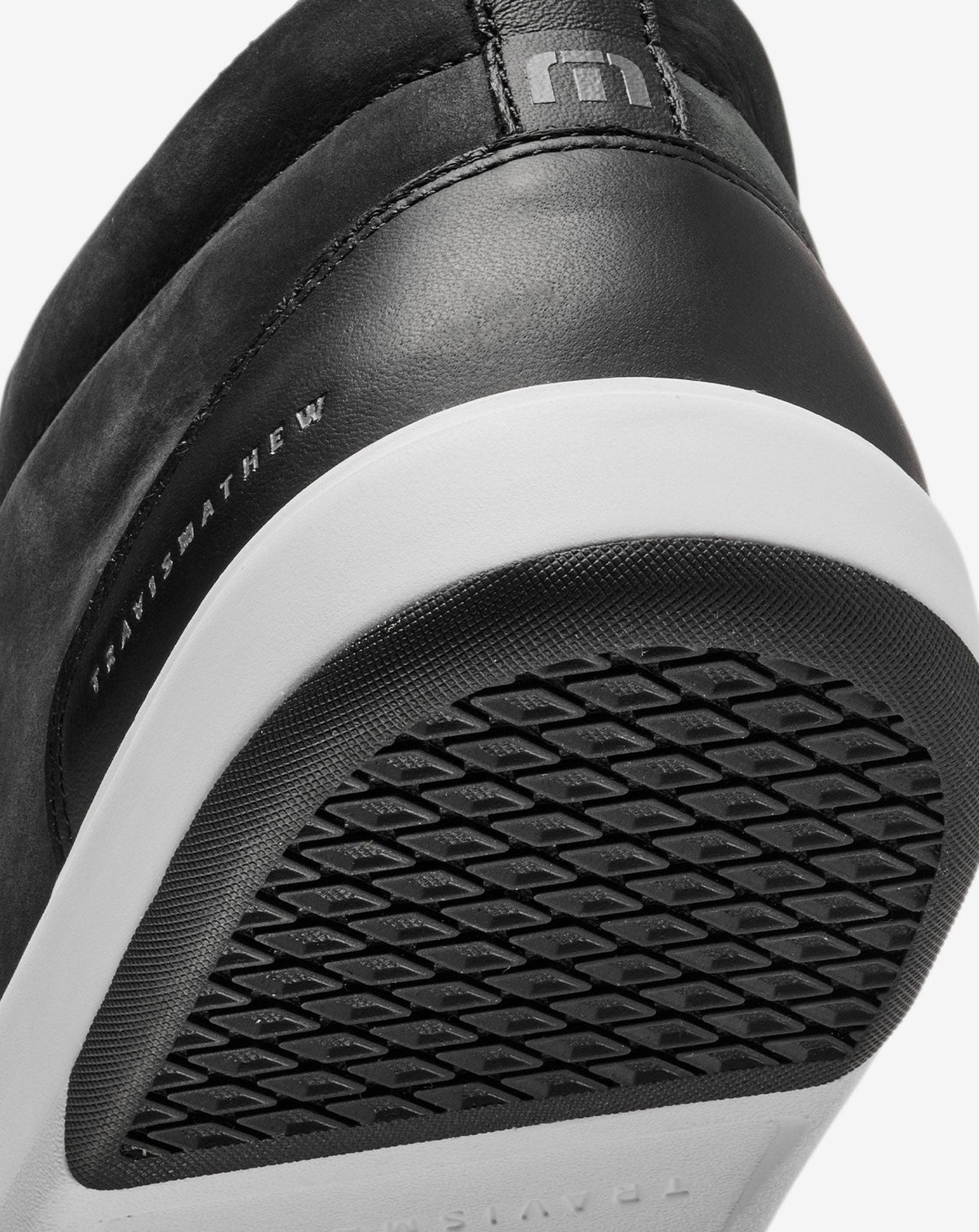 The Modern Chukka Black | Travis Mathew Best Price