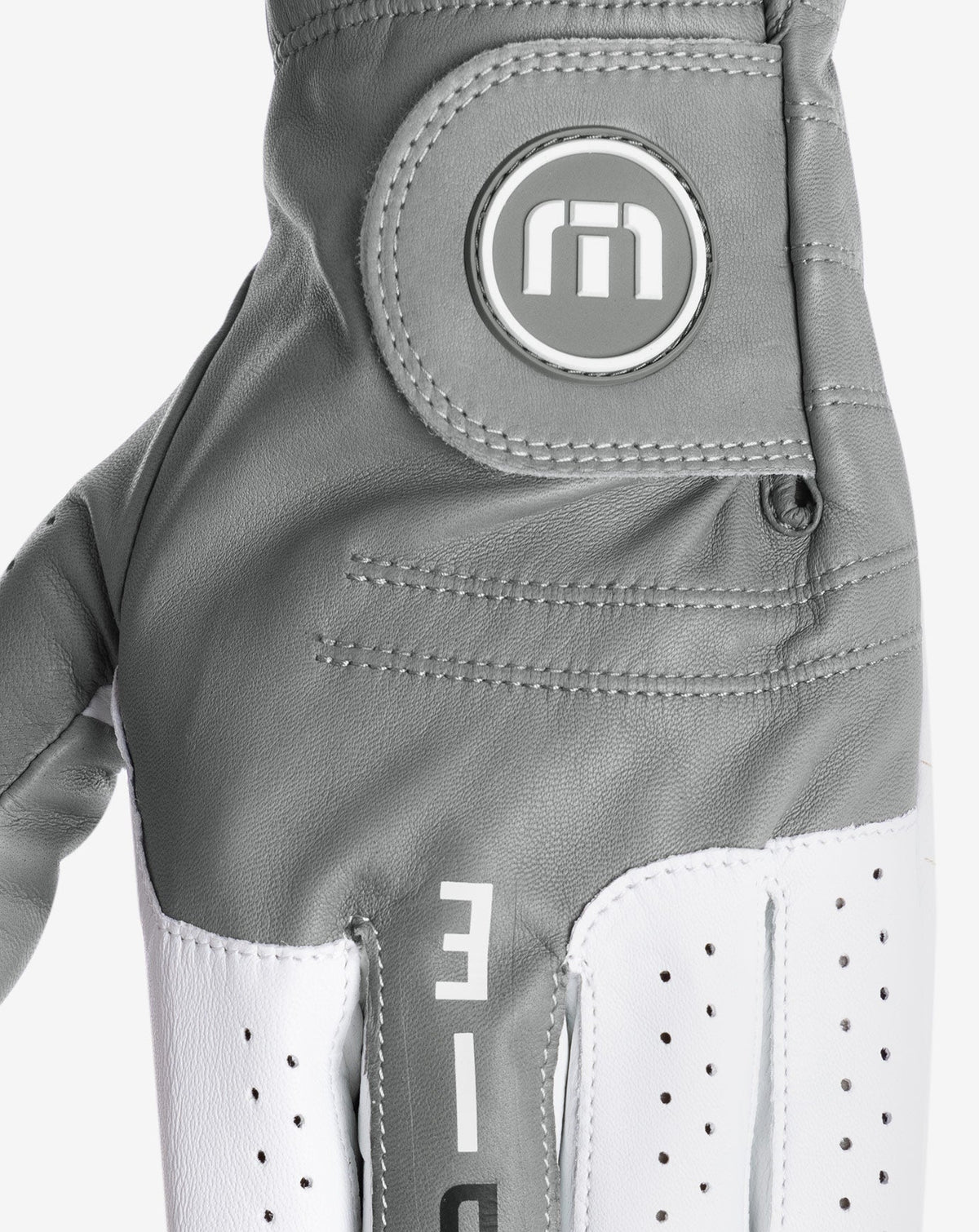 Between The Lines 2.0 Golf Glove Sleet | Travis Mathew Essential