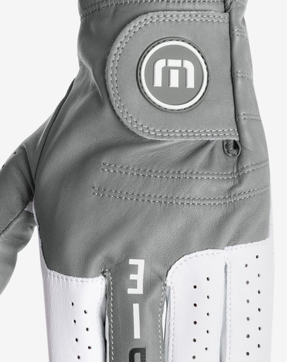 Between The Lines 2.0 Golf Glove Sleet | Travis Mathew Essential