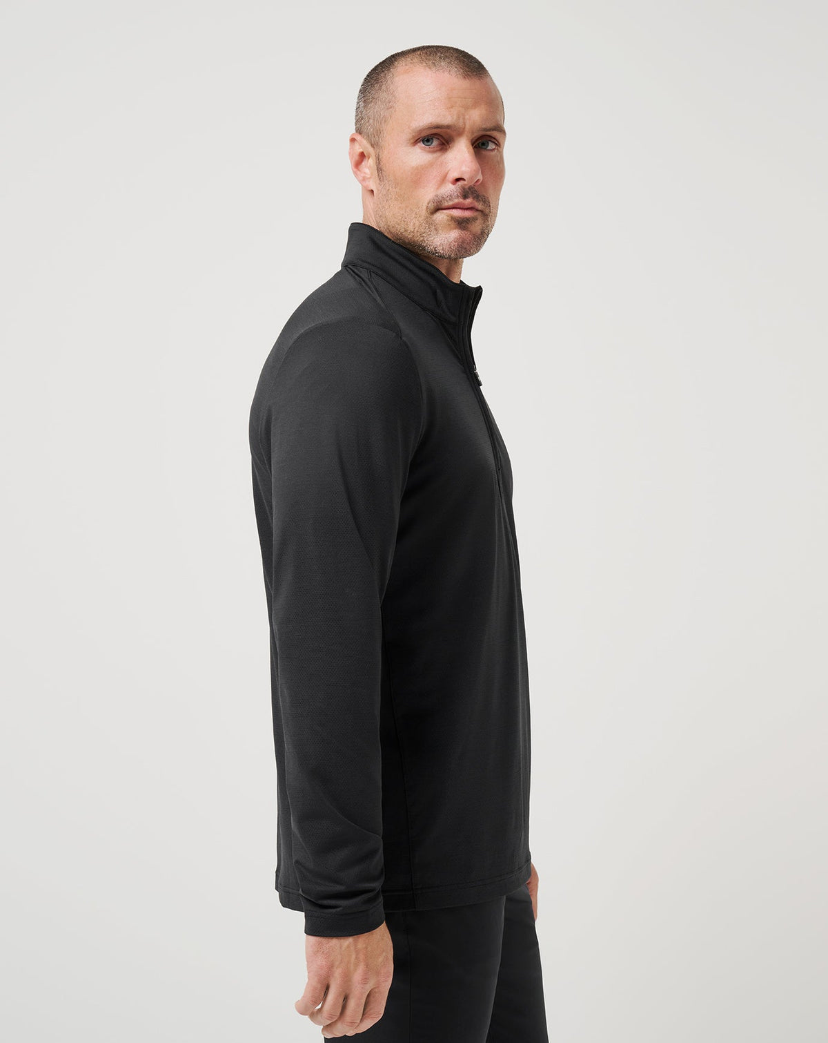 Heater Pro Quarter Zip Black | Travis Mathew Smart Buy