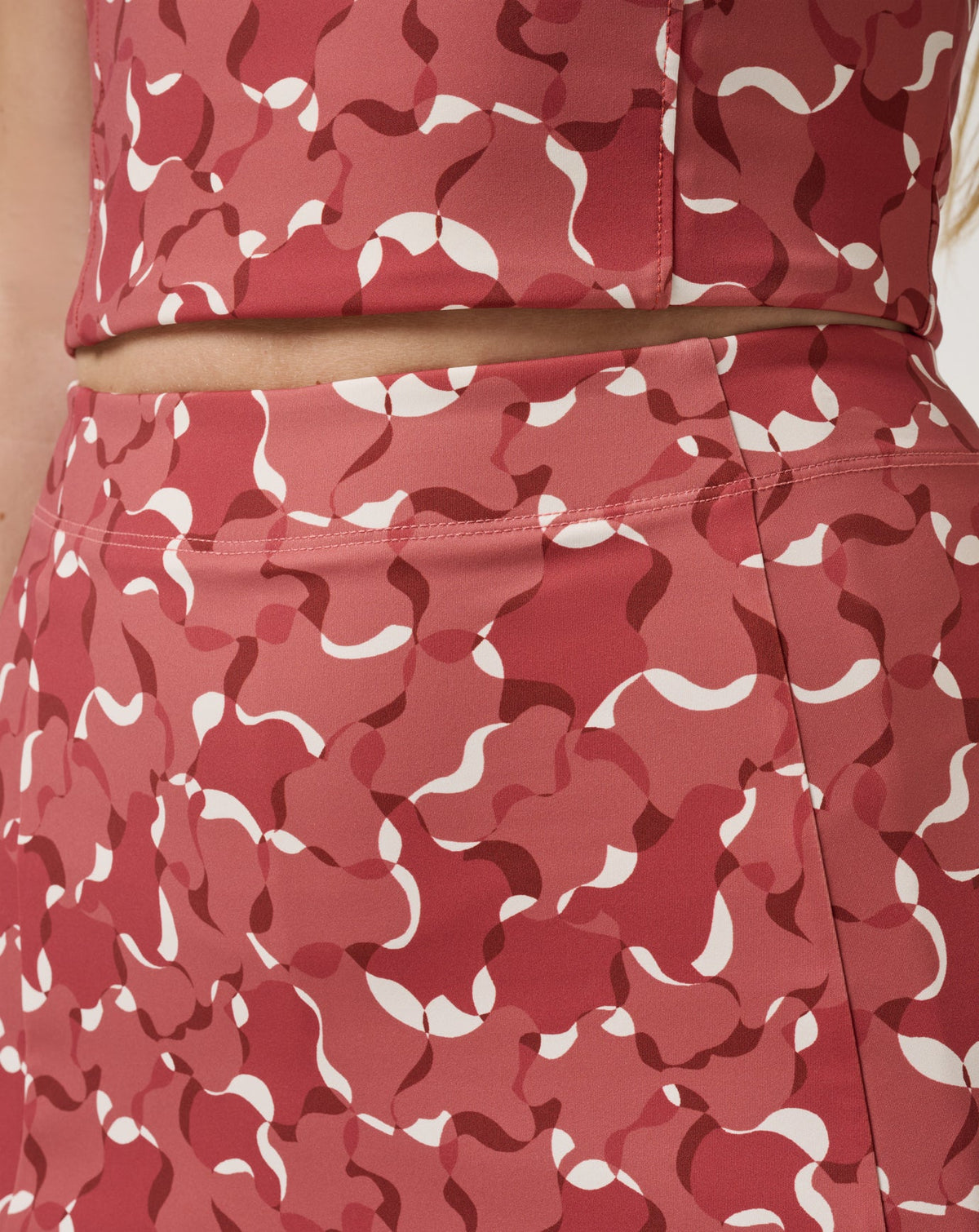 Sunfire Skort Brick Dust Multi | Travis Mathew Smart Buy