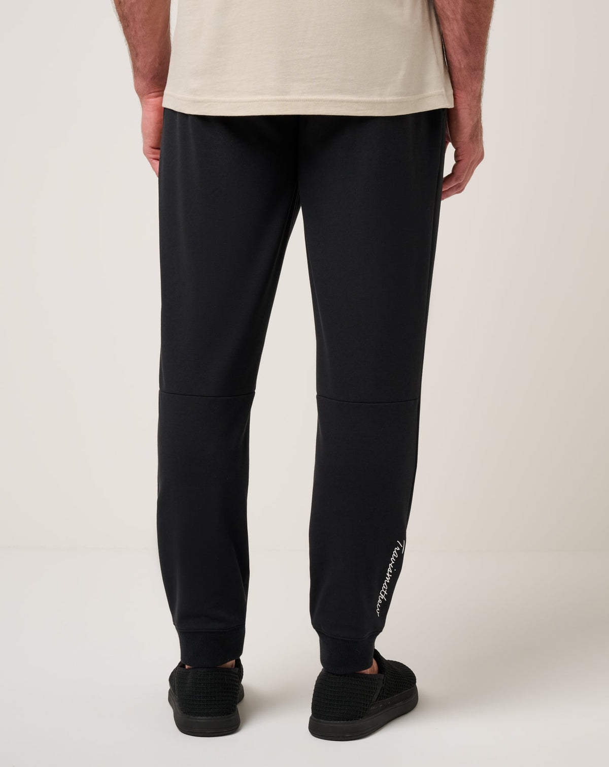 Shot Maker Cloud Pant Black | Travis Mathew Best Price