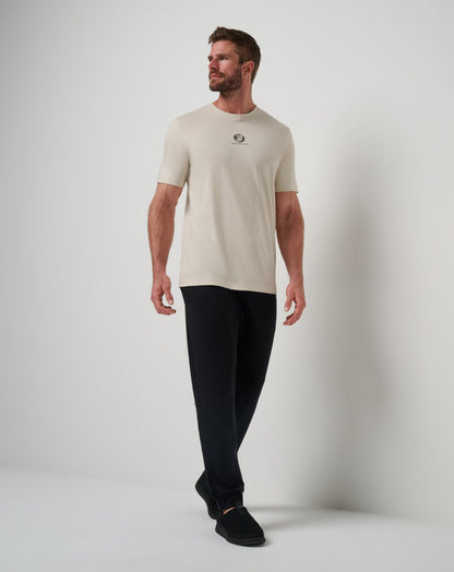 Shot Maker Tee Italian Sand | Travis Mathew Smart Buy